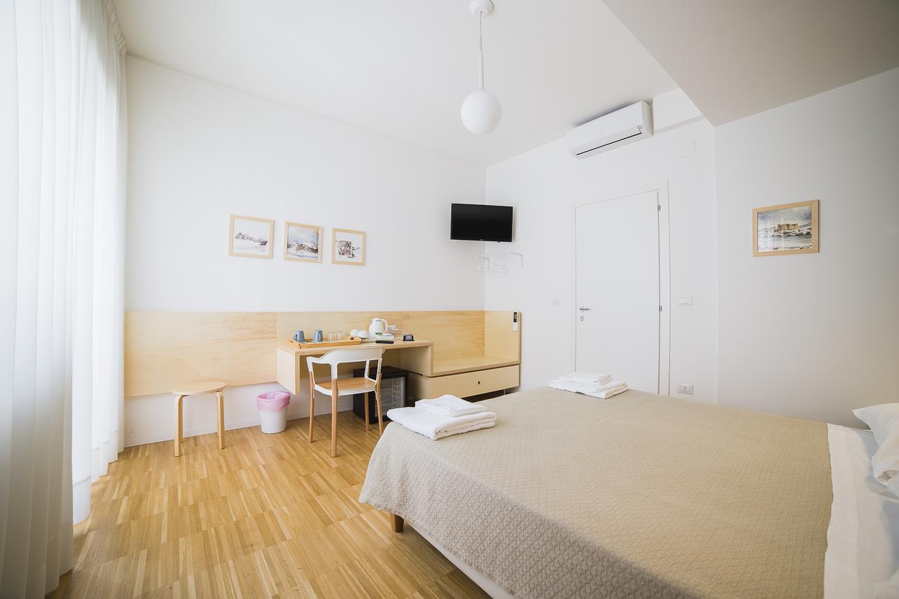 Bed and Breakfast Le Stanze Di Piazza Dei Martiri Neapol Zewnętrze zdjęcie