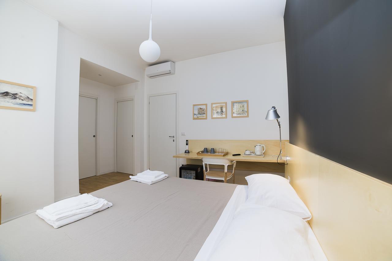 Bed and Breakfast Le Stanze Di Piazza Dei Martiri Neapol Zewnętrze zdjęcie