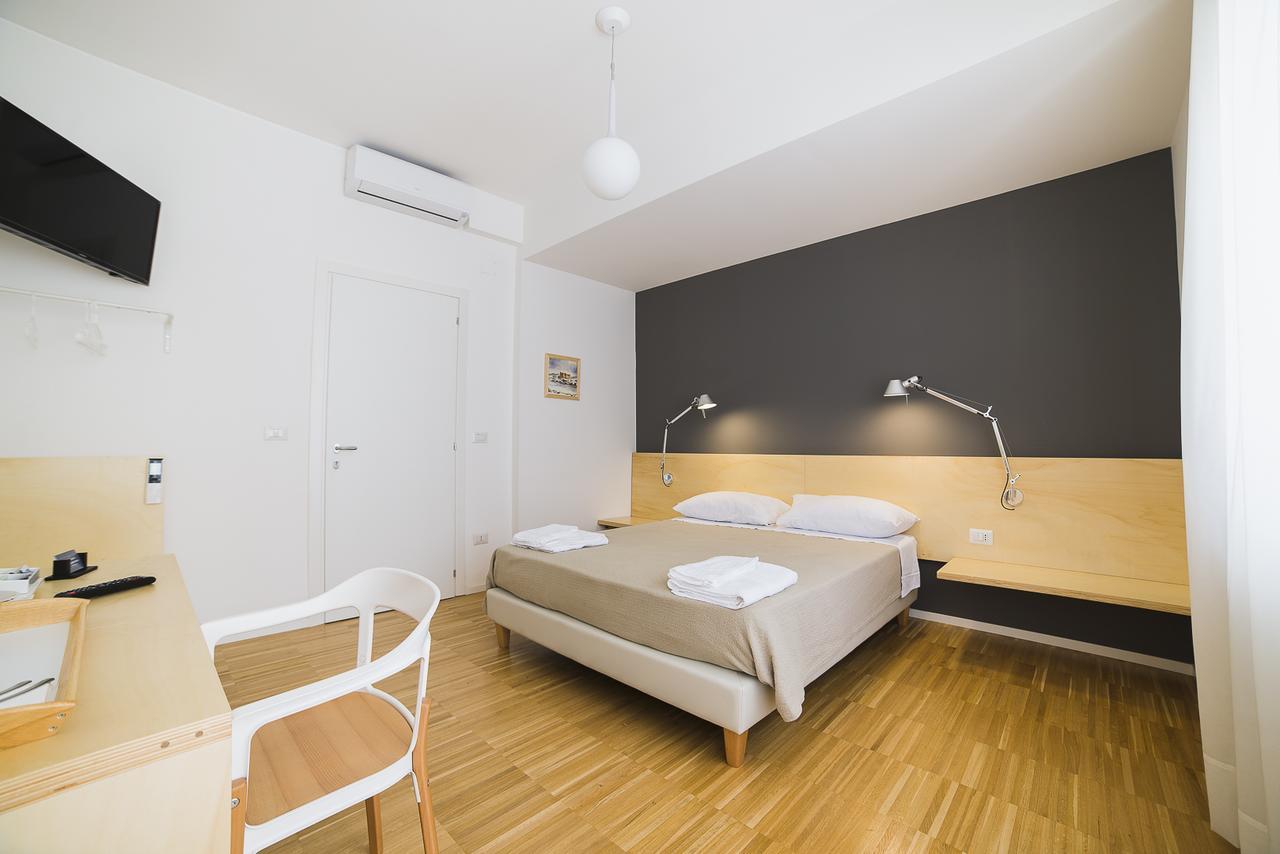 Bed and Breakfast Le Stanze Di Piazza Dei Martiri Neapol Zewnętrze zdjęcie