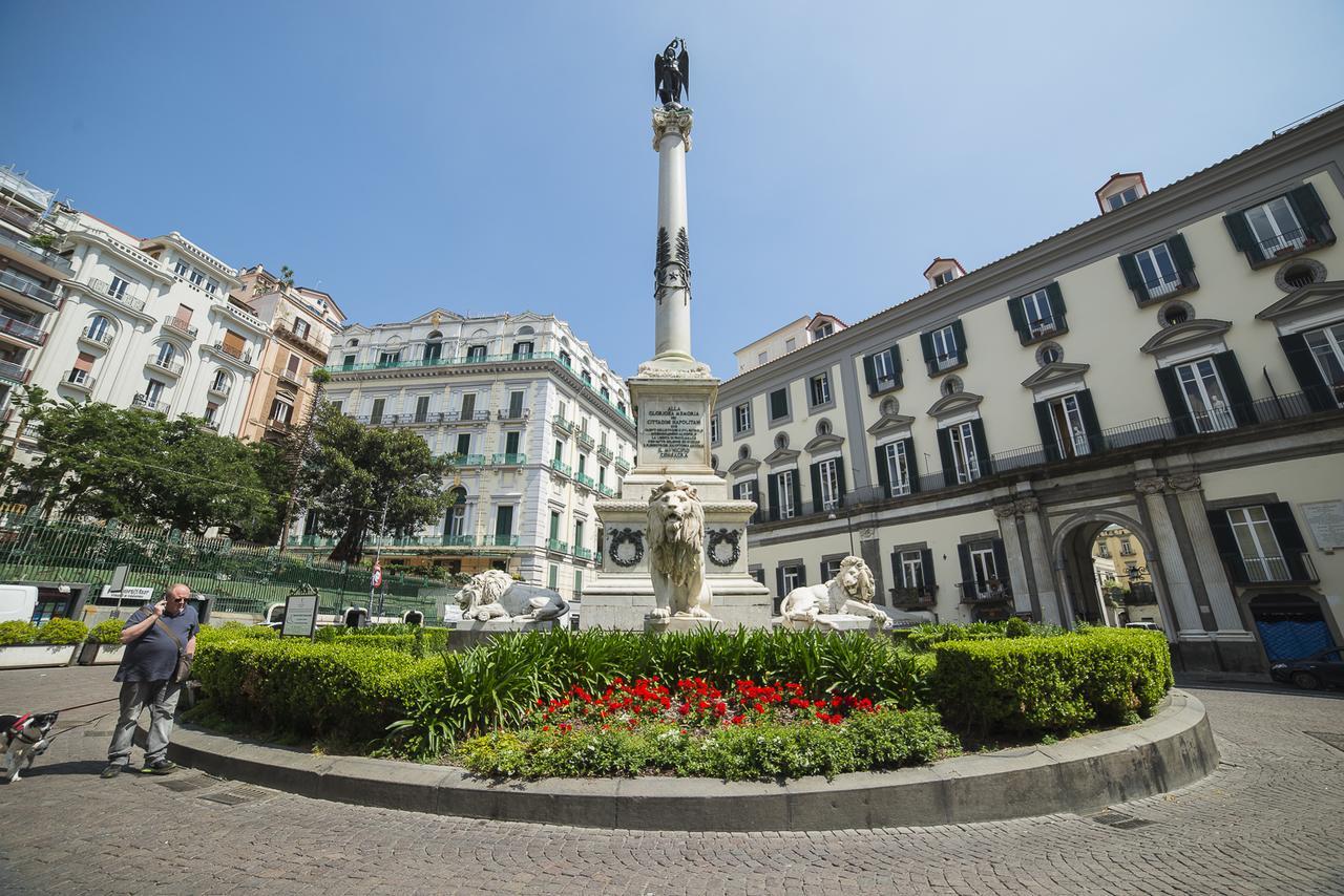 Bed and Breakfast Le Stanze Di Piazza Dei Martiri Neapol Zewnętrze zdjęcie